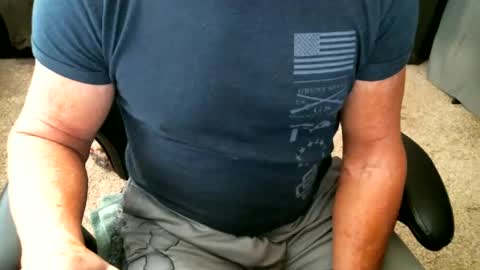 fitguy40 online show from October 6, 6:26 pm