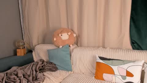 Amelia online show from April 16, 12:55 am