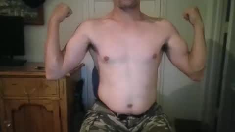 flfunguy1985 online show from November 3, 10:27 am