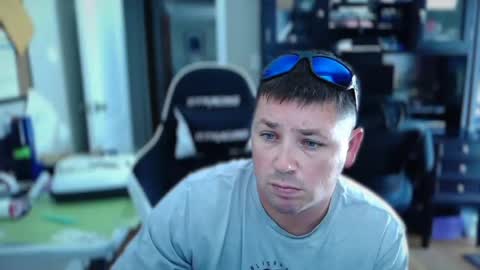 FL guy online show from July 24, 8:06 pm