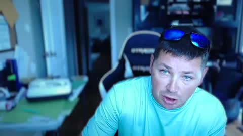 FL guy online show from July 31, 5:03 pm