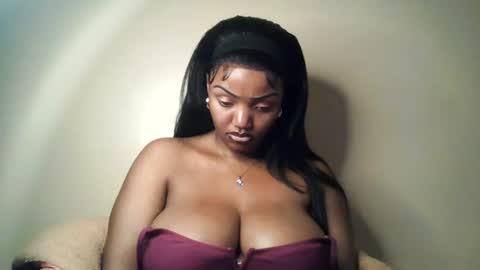flirtymimie online show from June 19, 9:15 am