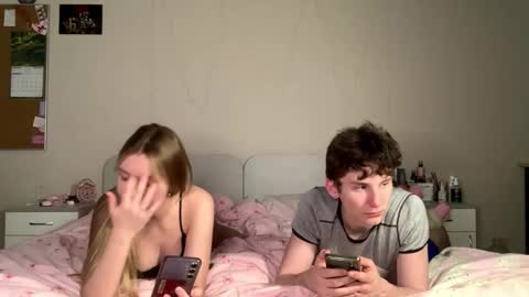 Flora and Sam online show from March 5, 1:20 pm