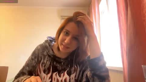 Julet online show from December 19, 11:17 am