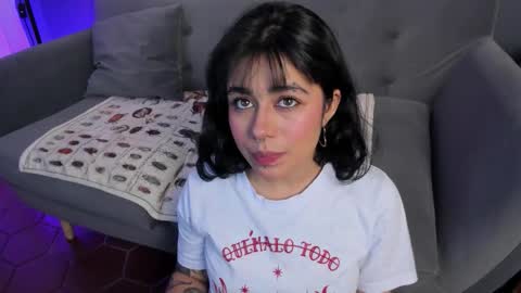 Its a pleasure to meet you. Im Flower. Help me reach 1k. Follow me. online show from March 3, 12:01 pm