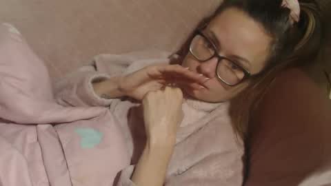 say meow and send tip  online show from January 18, 2:53 am