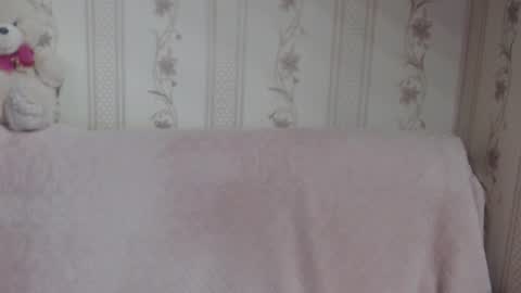 say meow and send tip  online show from March 11, 9:12 am