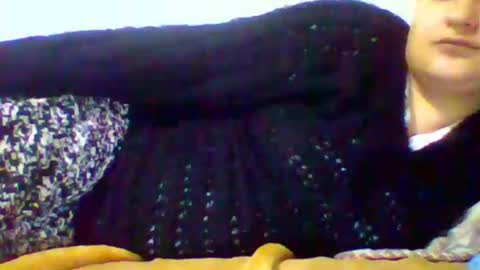 flowerlauren69 online show from February 4, 7:51 am