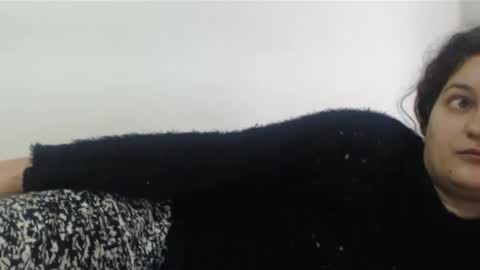 flowerlauren69 online show from February 2, 9:07 am