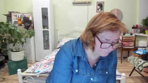 Flowerlower online show from December 3, 1:23 pm