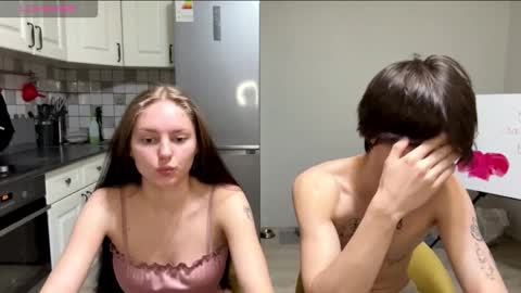 flowerscouple online show from March 13, 10:13 pm