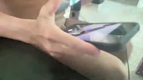 flphlover69384566 online show from May 5, 7:41 pm
