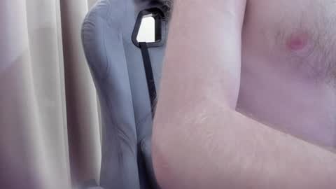 fluffycat  online show from December 17, 1:05 pm