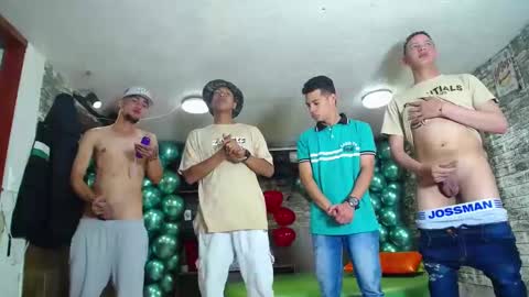 Snapshot of flyckers chatting on February 22, 7:03 pm flyckers online show from February 22, 7:03 pm