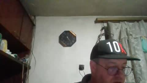 Snapshot of fm_group_nederland chatting on October 2, 8:18 pm VIP Magnolia online show from October 2, 8:18 pm