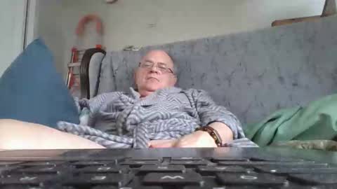 fofodi online show from April 9, 8:09 am