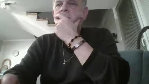 fofodi online show from April 7, 5:04 pm