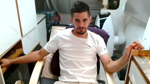 independent model online show from June 25, 7:19 pm