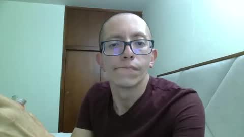 fonzi_flores online show from September 28, 1:20 pm