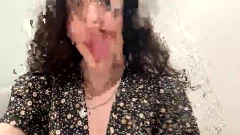 forbiddennvelvet online show from October 25, 8:20 pm