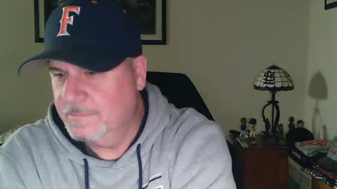 Snapshot of foreplayman22 chatting on December 14, 4:45 am foreplayman22 online show from December 14, 4:45 am