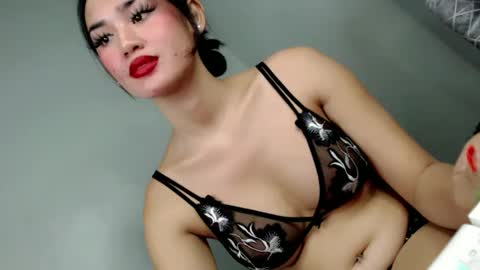 KHATRINA STACIE MARIE online show from December 5, 12:58 am