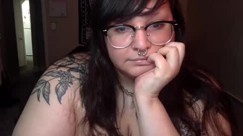foxdarling96 online show from June 30, 8:40 pm