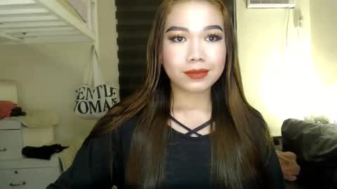 Snapshot of foxieeealona chatting on September 28, 8:18 pm Alicia Baby online show from September 28, 8:18 pm