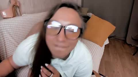 Kris online show from March 10, 3:23 am