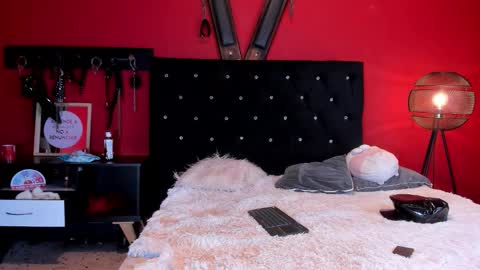 foxxy_rouse1 online show from March 7, 6:08 pm