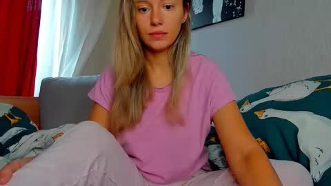 Foxy online show from November 9, 6:39 am