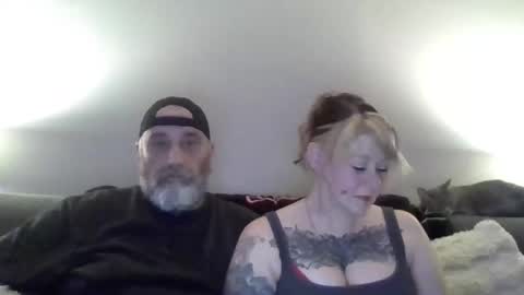 foxyfang online show from March 30, 1:17 am