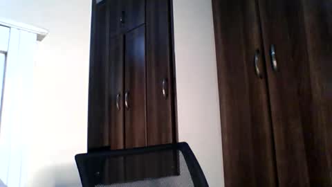 Snapshot of foxykay1 chatting on October 14, 3:31 am Kayla online show from October 14, 3:31 am