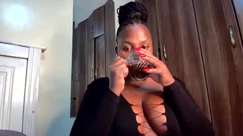 Snapshot of foxykay1 chatting on March 12, 3:46 am Kayla online show from March 12, 3:46 am