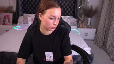 Maya online show from September 23, 4:12 pm