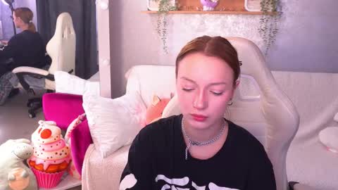 Maya online show from October 10, 7:14 am