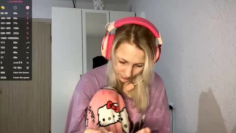 Kate online show from December 3, 7:09 am