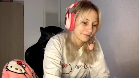 Kate online show from November 30, 9:38 am