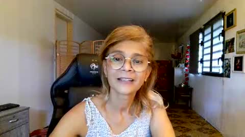 francelune online show from February 7, 12:52 pm