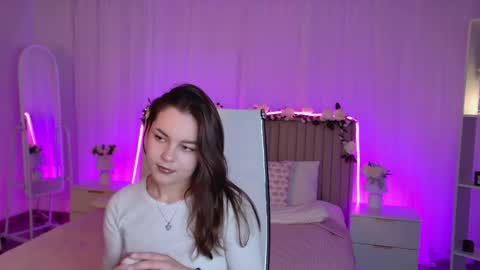 Francesca online show from June 2, 9:44 am