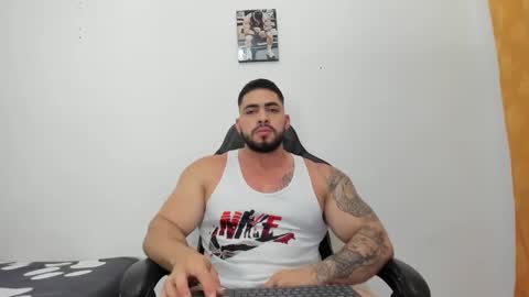 frank_foxx1 online show from November 5, 3:08 am