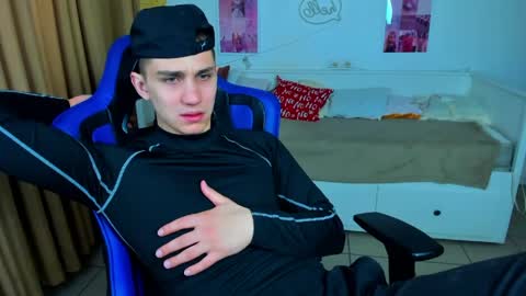 Frank online show from April 16, 4:12 am