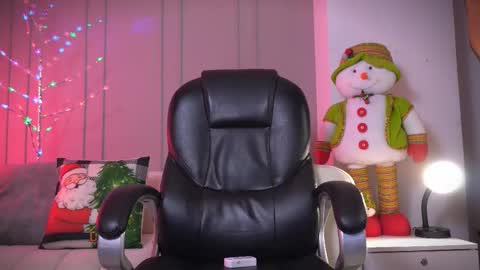 Frank Farrell. Hey remember to give me a thumbs up Ty online show from November 23, 2:20 am