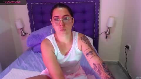 FRANY STEELL online show from December 16, 7:31 pm