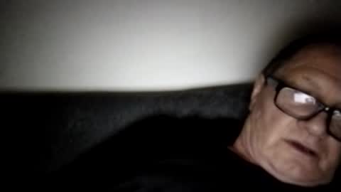 Wolfi online show from December 10, 9:01 am