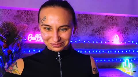 Freak online show from December 20, 1:00 pm