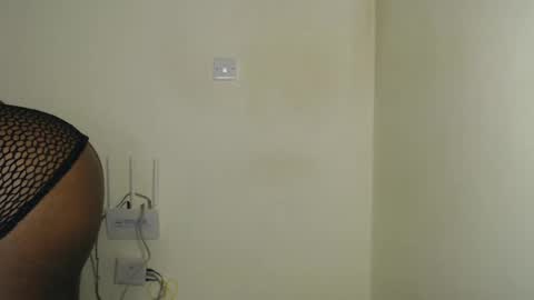 Snapshot of freaky_ass chatting on December 2, 11:13 pm Berry online show from December 2, 11:13 pm