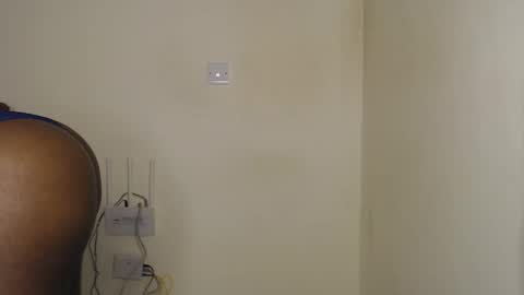 Snapshot of freaky_ass chatting on December 4, 10:02 pm Berry online show from December 4, 10:02 pm