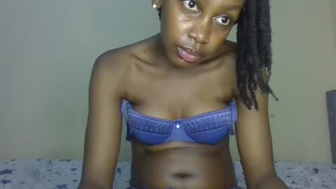 freaky_beauty online show from March 18, 6:14 pm