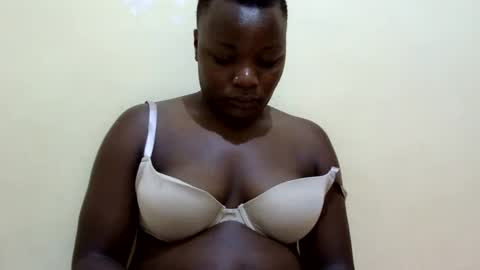 freaky_dolly online show from February 11, 6:01 pm